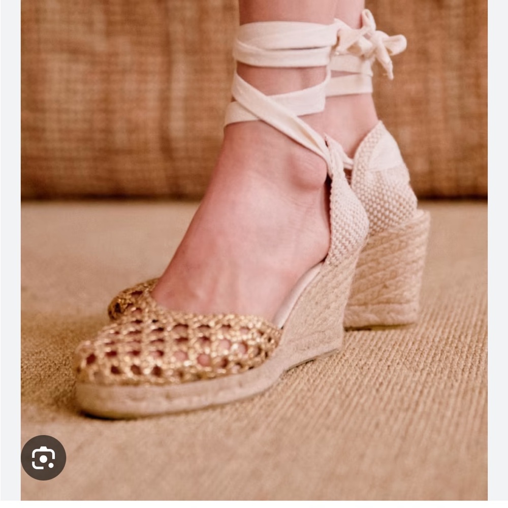 Sézane Melodie Gold Woven Espadrille Wedges 39 8/8.5